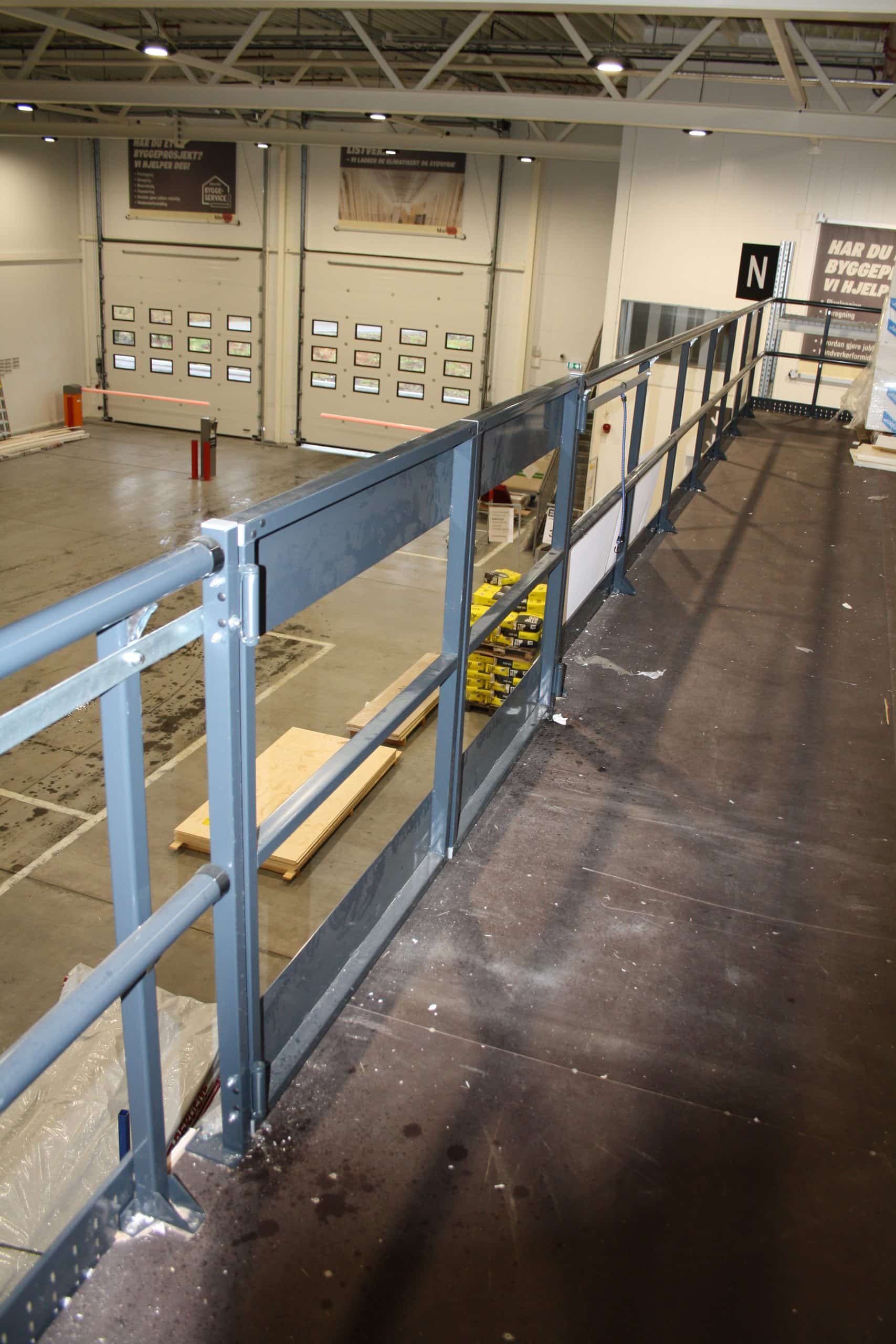 Self closing pallet door b = 1500mm - image 3 Self closing pallet door b = 1500mm - image 3